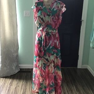 Floral print wrap dress